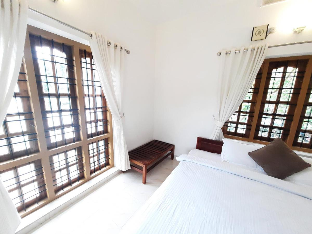 Oriole Homestay Thekkady Exterior foto