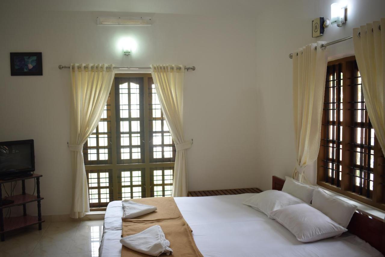Oriole Homestay Thekkady Exterior foto